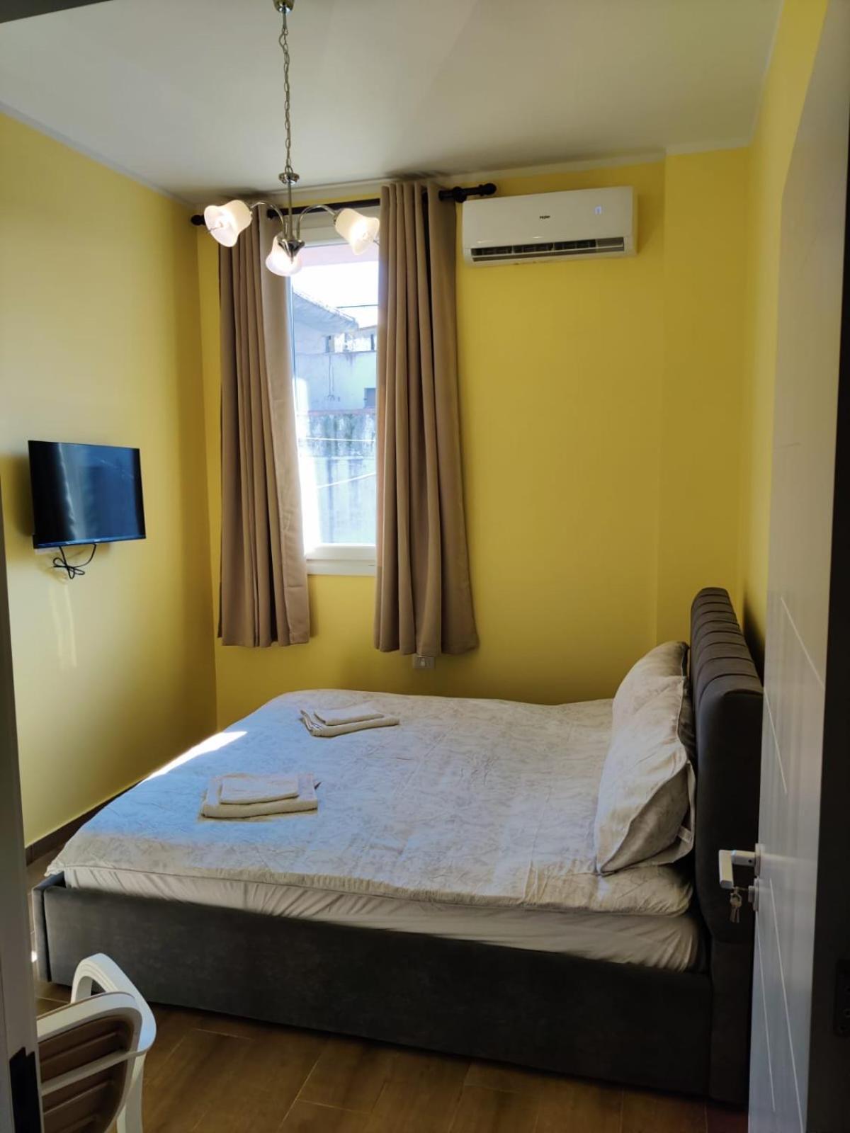 Auto Tana Guest House Tiranë Ngoại thất bức ảnh